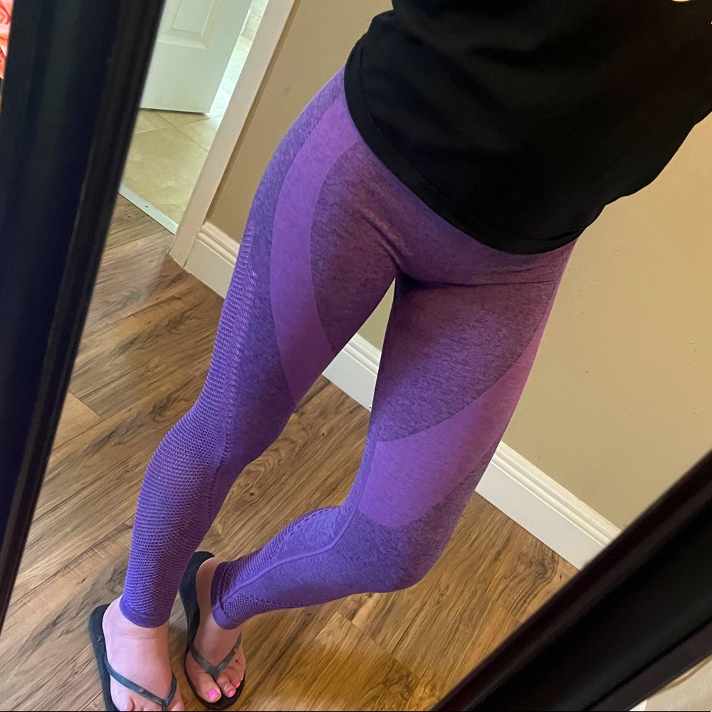 Victoria secrets PINK purple mesh leggings
